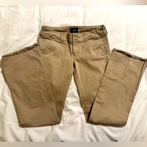 American Eagle Artist Chino